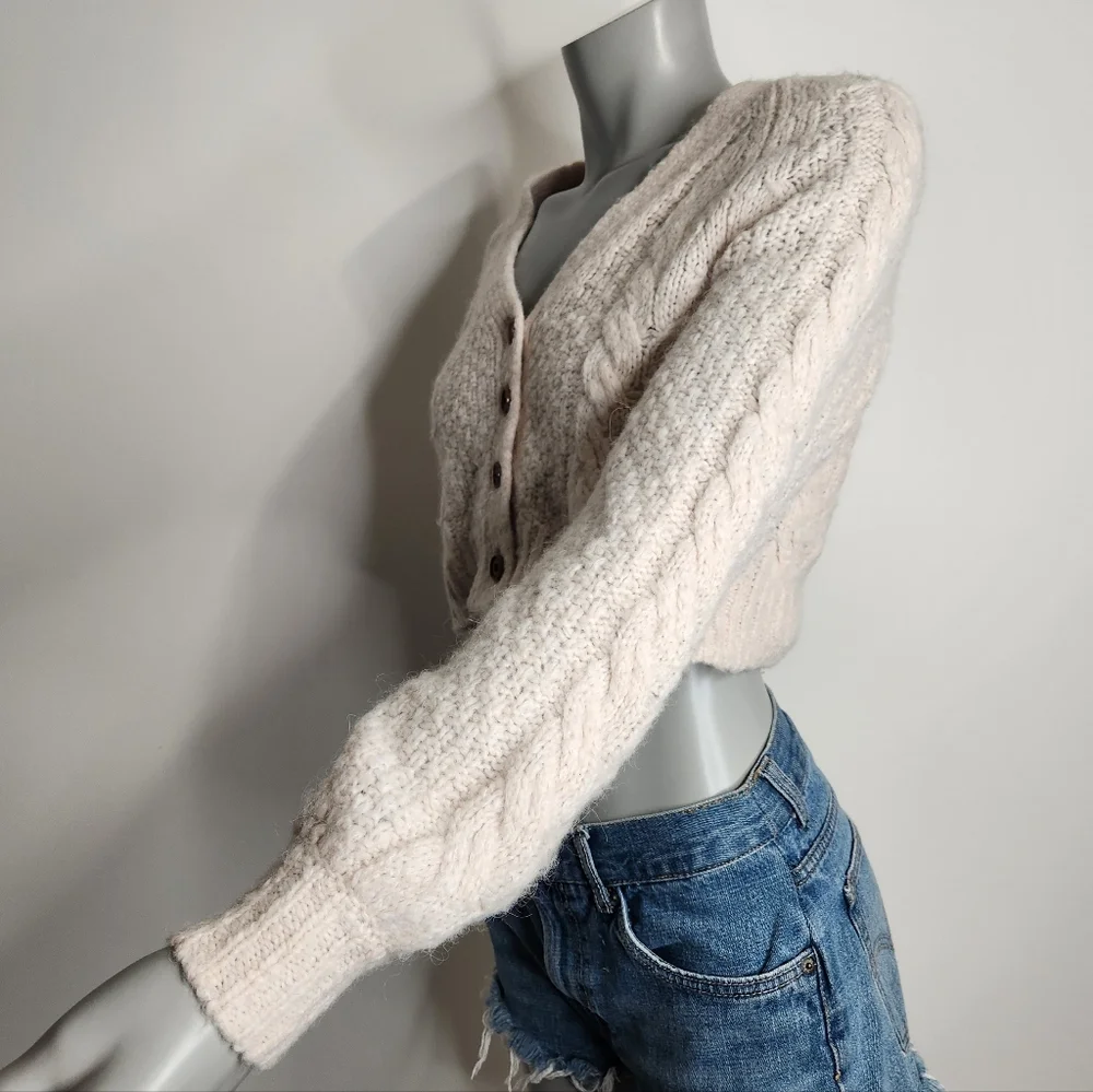 Aritzia Sunday Best Cream Alpaca Blend Cable Knit Cropped Cardigan Size XS - Picture 8 of 11